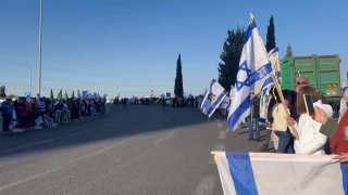 מכבדים את בני משפחת ביבס: מחלף ראשונים בראשון לציון...