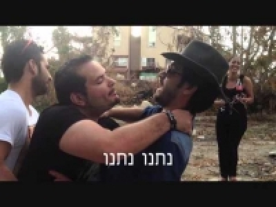 [מתיחה] - יוסי פורטל מותח את אלירז שדה מהאח הגדול